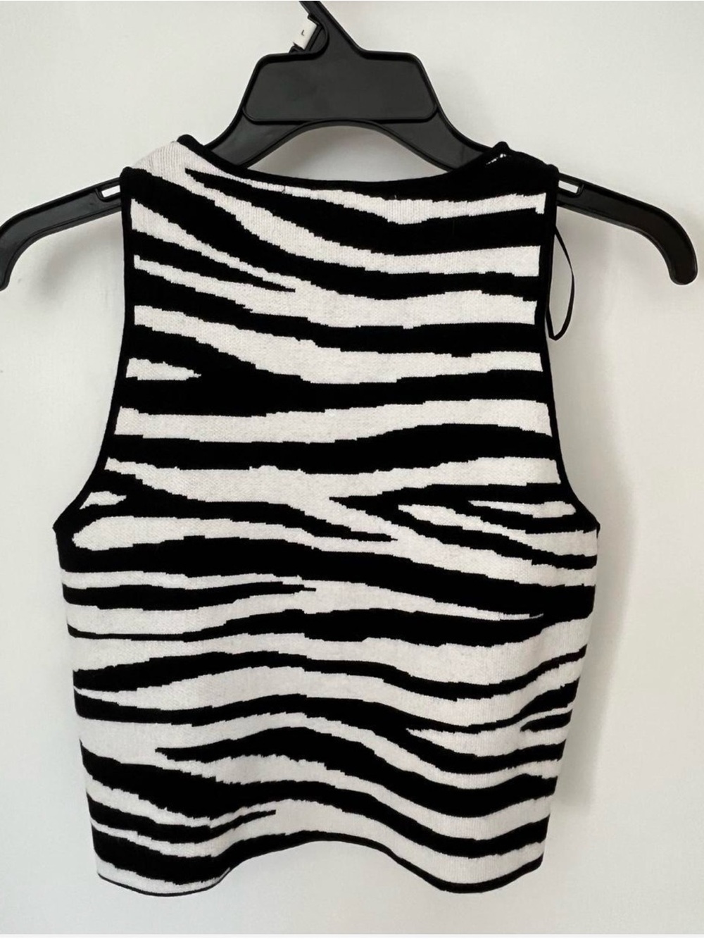 Zara Black and White Zebra-Print Knit Sleeveless Button Up Vest - Picture 2 of 3